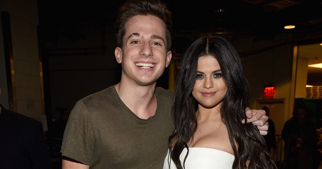 Charlie Puth a Selena Gomez