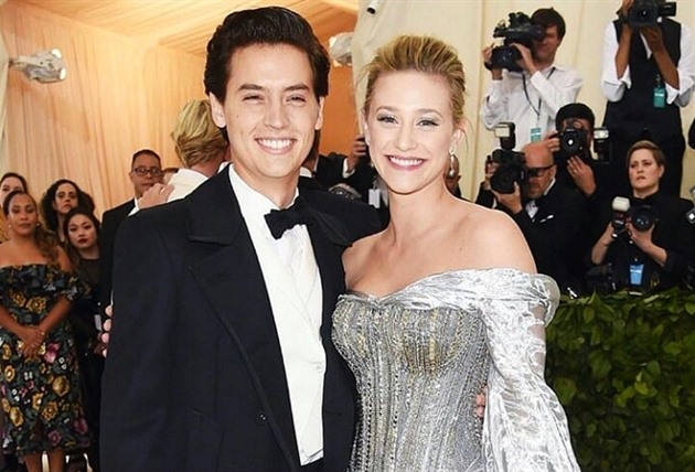 Cole Sprouse a Lili Reinhart na Met Gala 2018