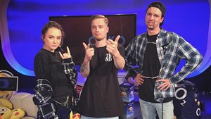 Paulie Garand v Mixxxer show na ÓČKU s Gabčou a Jonášem Paulie Garand v Mixxxer show na ÓČKU s Gabčou a Jonášem