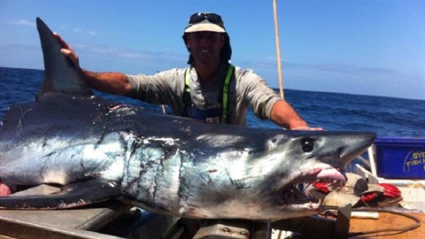 Australský komerní rybá Jason Moyce zveejnil okující zábry.