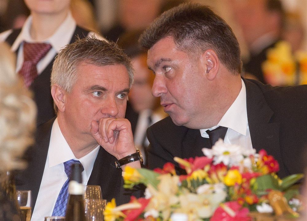 Tito dva lidé mají na prezidenta Zemana rozhodující vliv – Vratislav Mynář (vlevo) a Martin Nejedlý (vpravo). Tito dva lidé mají na prezidenta Zemana rozhodující vliv – Vratislav Mynář (vlevo) a Martin Nejedlý (vpravo).