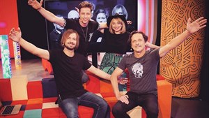 Kluci z kapely Chinaski v Mixxxer show s Shopaholic Nicol a Milanem Peroutkou Kluci z kapely Chinaski v Mixxxer show s Shopaholic Nicol a Milanem Peroutkou