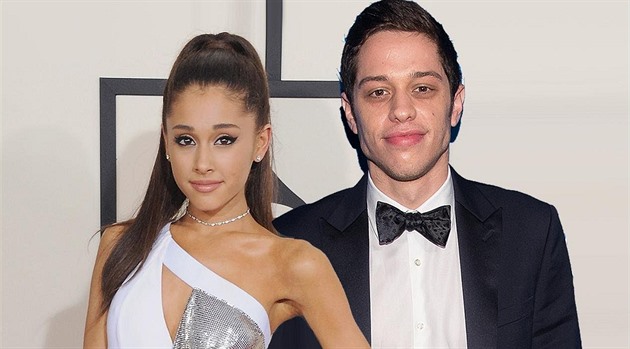 Zpvaka Ariana Grande a její snoubenec komik Pete Davidson