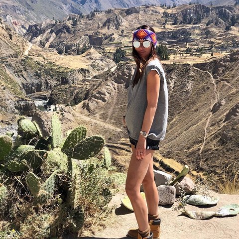 „Tu som, za kaktusom,“ vtipkuje Monika Koblížková.