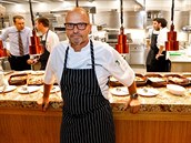 Zdeněk Pohlreich ve své restauraci Next Door