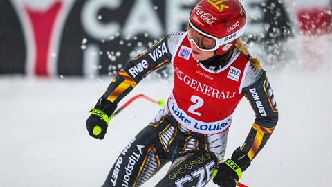 Ester Ledecká skonila v prvním lyaském závod sezony ve Svtovém poháru na...