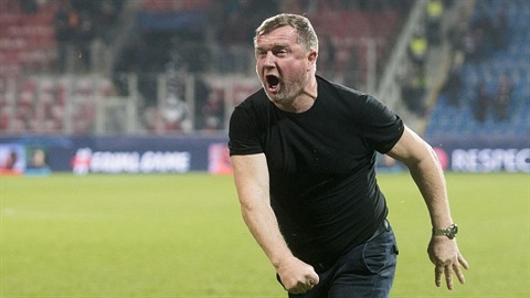 Plzeský trenér Pavel Vrba ví, e jeho tým me na jae Slavii uzmout titul...