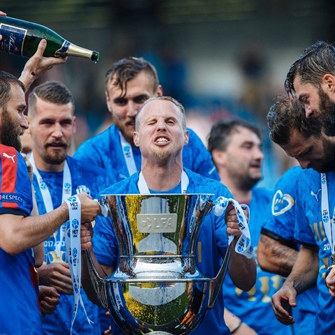 David Limberský, plzeňský tahoun na hřišti i při oslavách