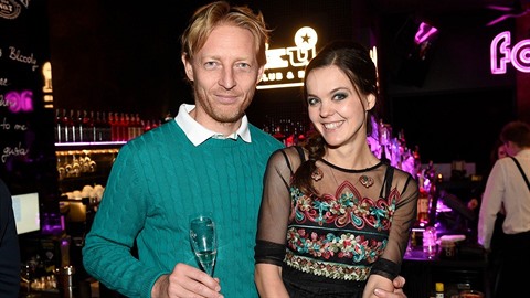 Lilia a Karel povyšují nevěru na nějakou duchoví a vyšší záležitost. Nevěra má... Lilia a Karel povyšují nevěru na nějakou duchoví a vyšší záležitost. Nevěra má...