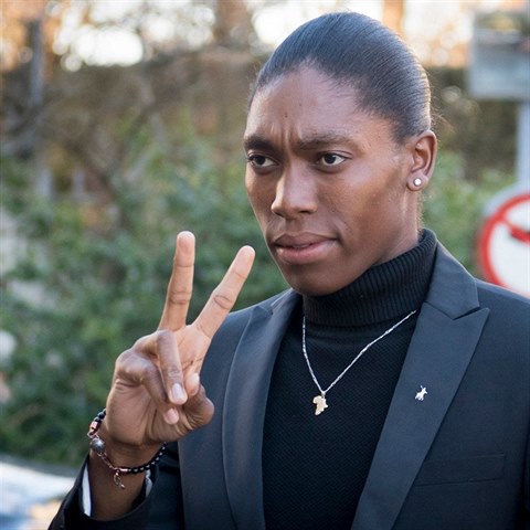 Martina Navrátilová se postavila za atletku Caster Semenyaovou. Není prý fér, aby mohla závodit jen po hormonální léčbě.