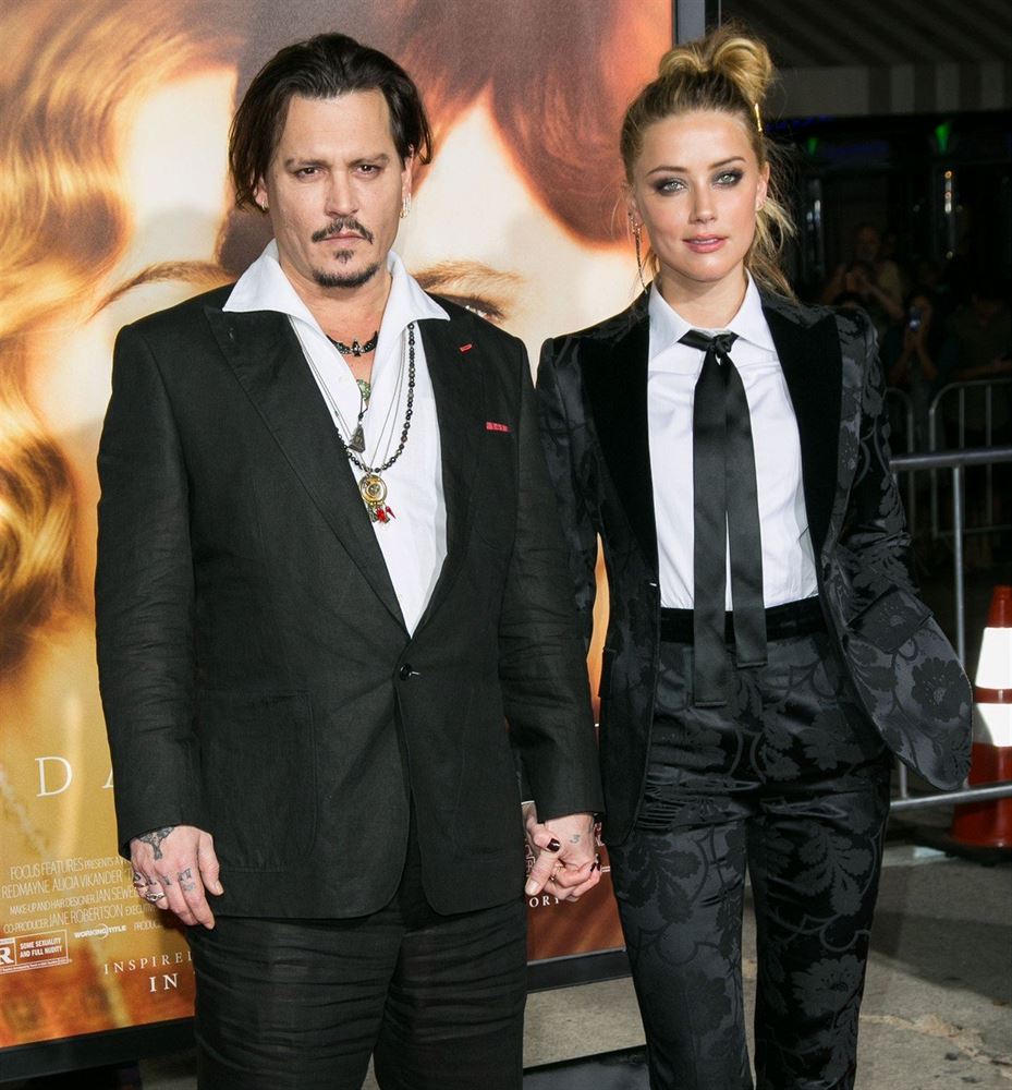 Lže, sama mě napadla! Johnny Depp tvrdí, že ho Amber Heard napadla flaškou a... Lže, sama mě napadla! Johnny Depp tvrdí, že ho Amber Heard napadla flaškou a...