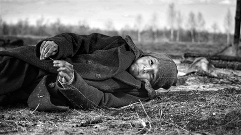 Snímek Václava Marhoula Nabarvené ptáče míří do kin. Snímek Václava Marhoula Nabarvené ptáče míří do kin.