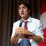 Kanadsk premir Justin Trudeau e ped jnovmi volbami nepjemn problm.