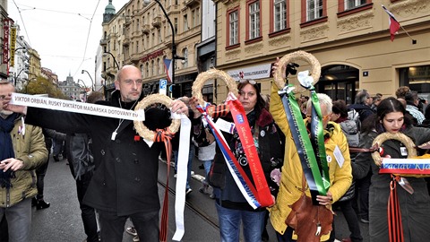 Aktivisté z hnutí Kaputin na Národní třídě Aktivisté z hnutí Kaputin na Národní třídě