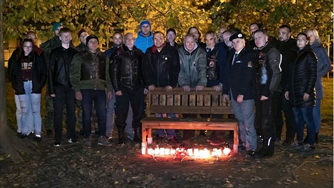 Jaroslav Foldyna uctil památku válečných veteránů hodně nezvykle. Jaroslav Foldyna uctil památku válečných veteránů hodně nezvykle.