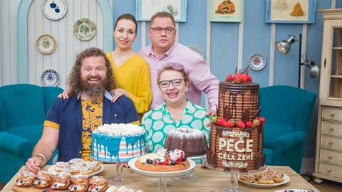 Josef Maršálek a Mirka van Gils Slavíková usedli do poroty show Peče celá... Josef Maršálek a Mirka van Gils Slavíková usedli do poroty show Peče celá...