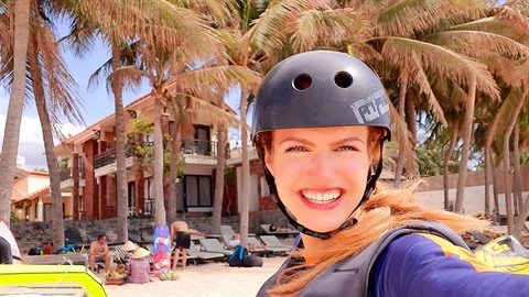 Gabriela Koukalová se rekreuje ve Vietnamu. Po manželovi Petrovi však ani vidu,... Gabriela Koukalová se rekreuje ve Vietnamu. Po manželovi Petrovi však ani vidu,...