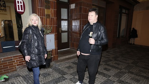 Společně strávili noc v hotelu na Žižkově. Společně strávili noc v hotelu na Žižkově.