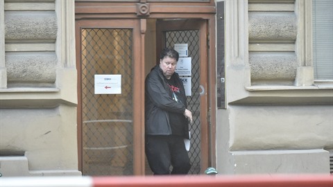 Timo Tolkki po jednání s právníkem. Timo Tolkki po jednání s právníkem.