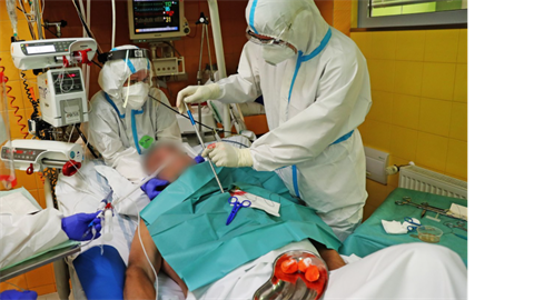 Pražská Nemocnice na Bulovce opět uvedla do provozu jednotku intenzivní péče... Pražská Nemocnice na Bulovce opět uvedla do provozu jednotku intenzivní péče...