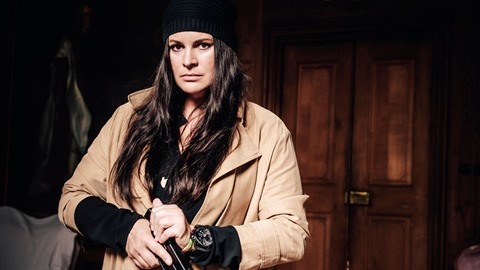 Vyšetřovací tým vede Jitka Čvančarová alias drsná komisařka Karin. Herečce ale... Vyšetřovací tým vede Jitka Čvančarová alias drsná komisařka Karin. Herečce ale...