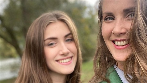 Dcera Jany Bernášková už má první modelingové nabídky. Dcera Jany Bernášková už má první modelingové nabídky.