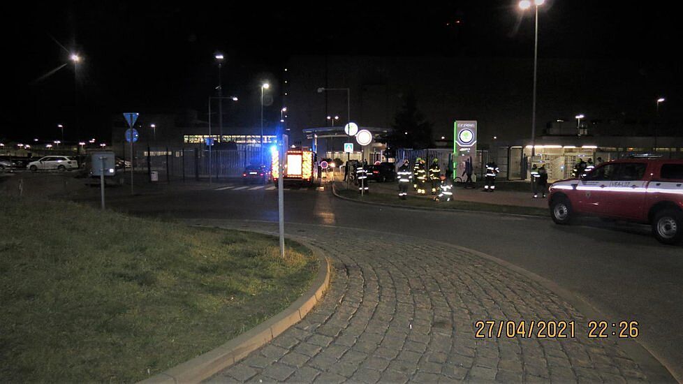 Řidič v Mladé Boleslavi najel do lidí, podle dostupných zpráv měl mít... Řidič v Mladé Boleslavi najel do lidí, podle dostupných zpráv měl mít...