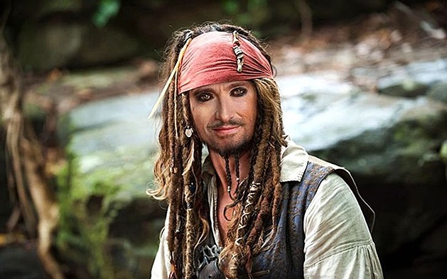 Jack Sparrow (Pirates of the Caribbean: The Curse of the Black Pearl)