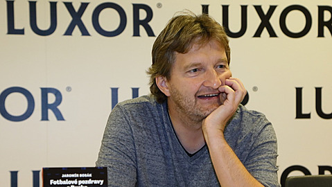 Jaromír Bosák vtipkoval, mikrofon ale běžel dál! Jaromír Bosák vtipkoval, mikrofon ale běžel dál!