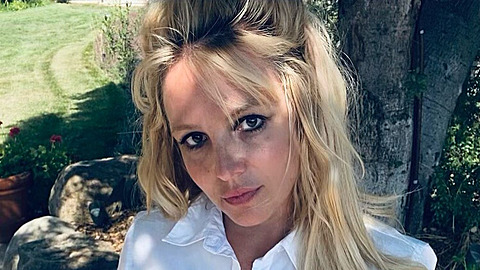 Britney Spears obvinila otce, že ji nutil vystupovat proti její vůli, brát léky... Britney Spears obvinila otce, že ji nutil vystupovat proti její vůli, brát léky...