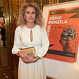 Olga Menzelov v Divadle Bez zbradl za asti samch slavnch jmen...