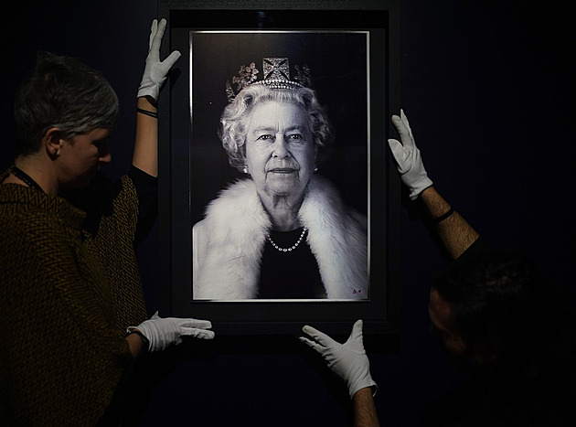 Zemela britská královna Albta II. Vládla úctyhodných sedmdesát let, nejdéle...
