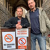 Herec Til Schweiger pobavil fanouky. Nad zkazem kouen a pit si dv kafe a...