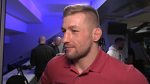 David Kozma promluvil o zálibě v zápasech influencerů. David Kozma promluvil o zálibě v zápasech influencerů.