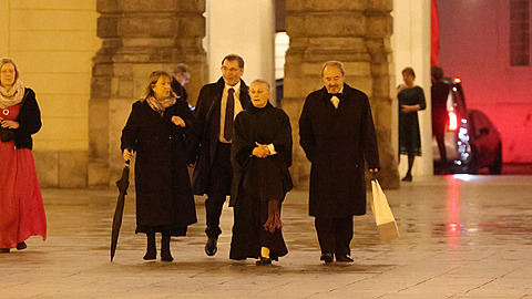 Odchody ze státních vyznamenání - Viktor Preiss, Jana Preissová a Tomá Töpfer...