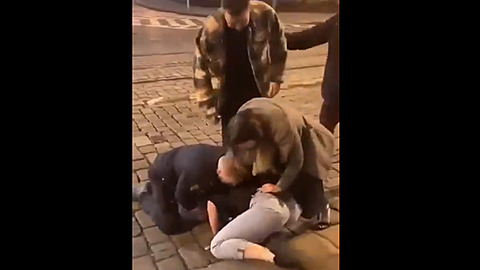 Útok opilého policisty