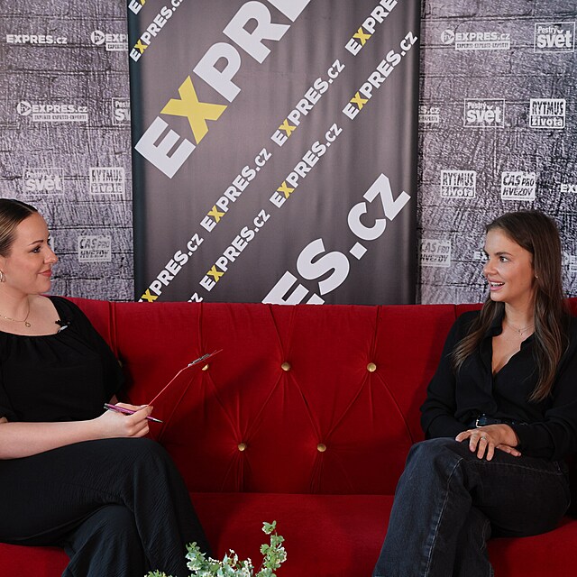 Iva Skupník v pořadu Na gauči s Donkor - ostrovní speciál