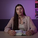 Veronika mluví o lidech jako o špinavých hříšnících.