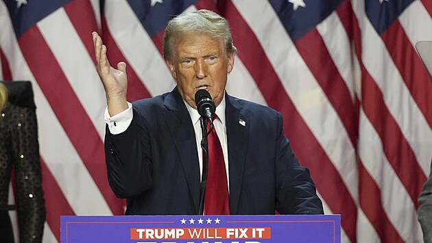 Trump měl bombastický projev, v němž prohlásil, nže Ameriku čeká zlatý věk.