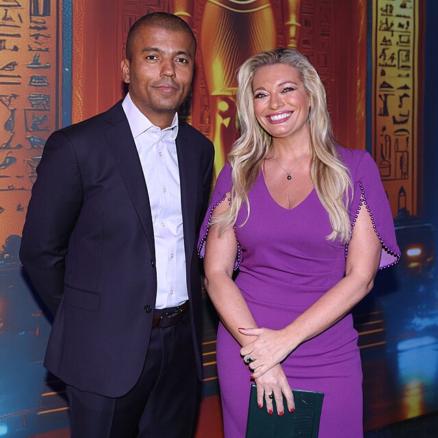 Rey Koranteng a Lucie Borhyová výstavu otevřeli.