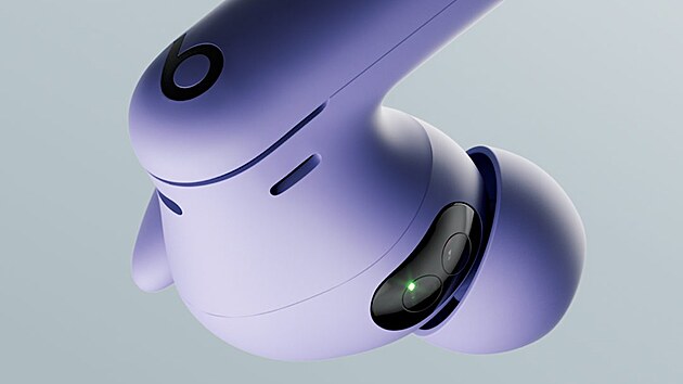 Nová sluchátka AirPods Pro od Applu s umělou inteligencí, by měla údajně přijít na trh již v roce 2027.