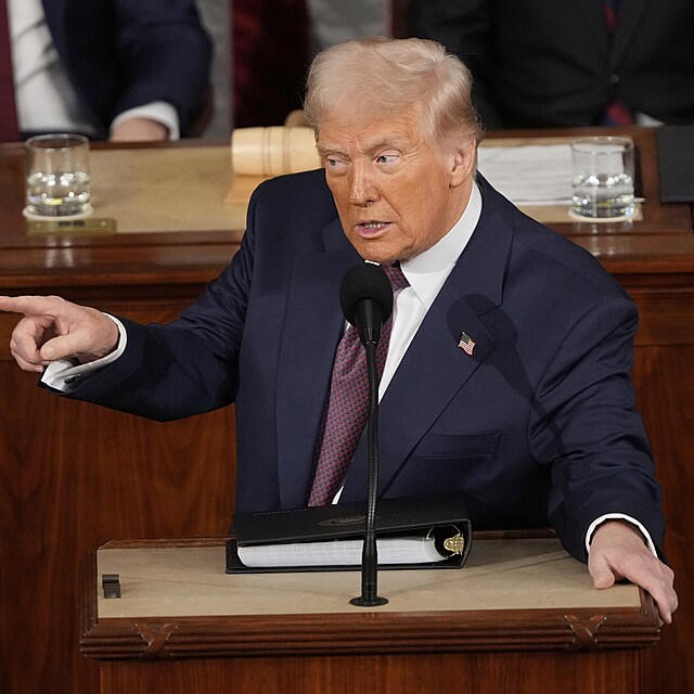 Trump během svého projevu.