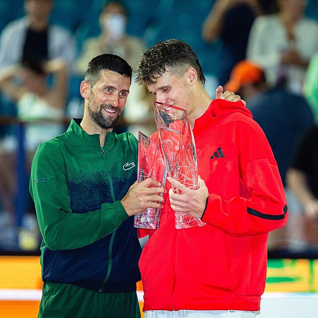 Novak Djokovič, Jakub Menšík