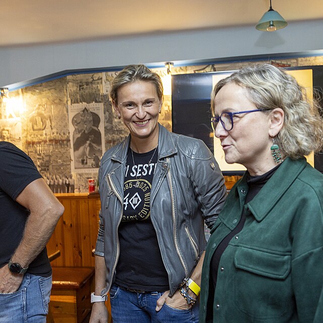 Bára Špotáková na křtu