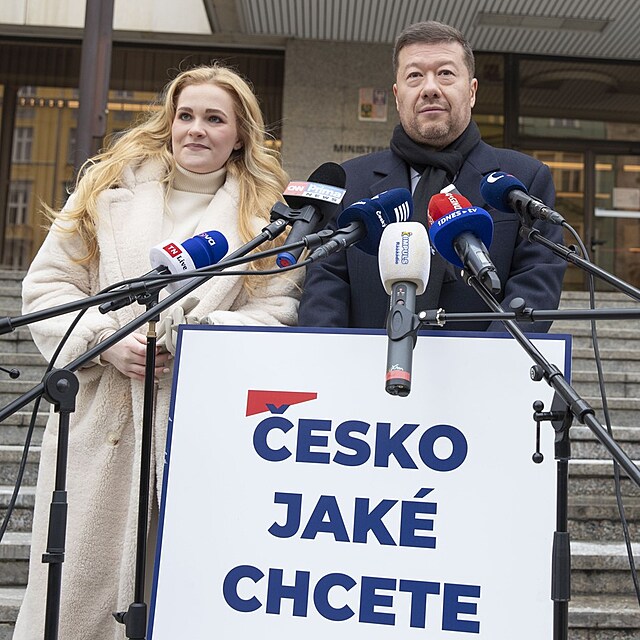 Lenka Čejková, Tomio Okamura