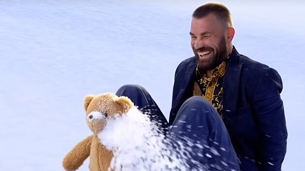 Karlos Vémola terčem AI posměchu