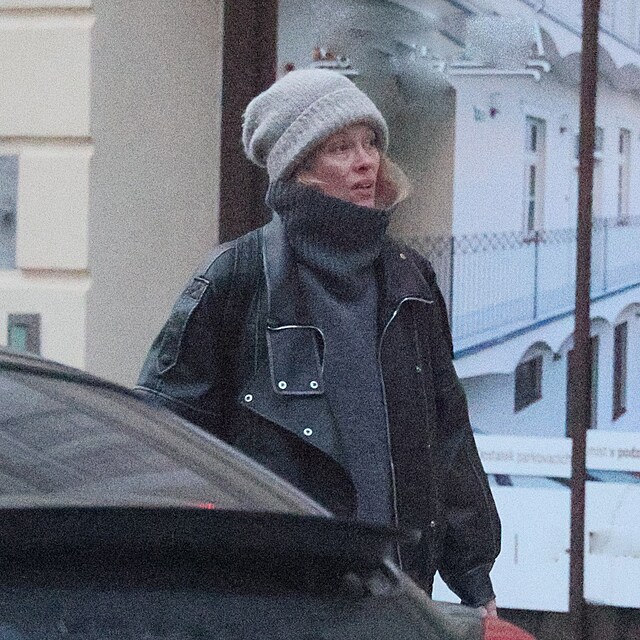 Ví LInda o tom, že do jejího bytu chodí nová žena Davida Prachaře?