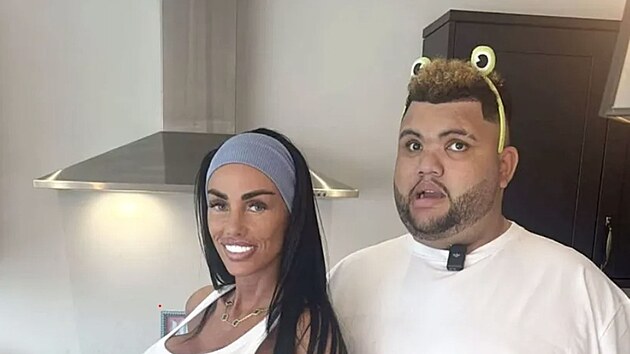 Katie Price se synem