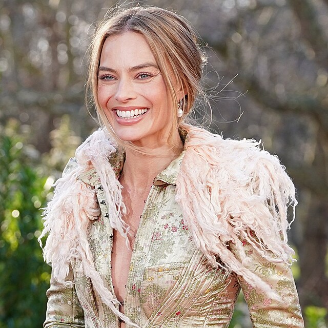 Propagace filmu Bouřlivé výšiny (Wuthering Heights) v Londýně: Margot Robbie