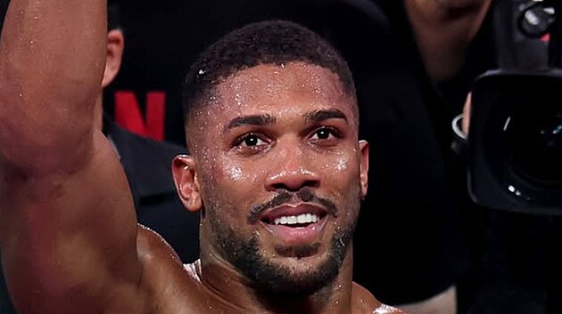 Anthony Joshua promluvil o tragické autonehodě